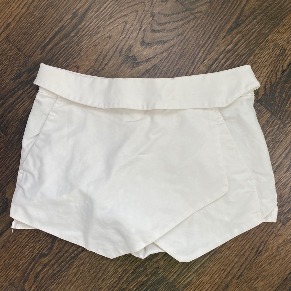 Aritzia(Talula) Envelope skort